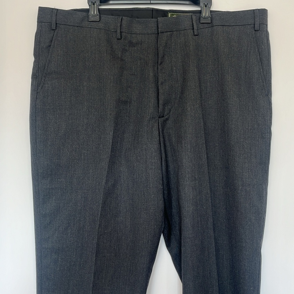 New Eddie Bauer Men's Black Pants Size 44W - Picture 2 of 7